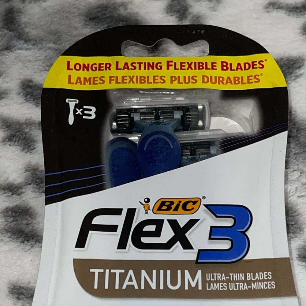 Bic Men’s Razor Pack - Picture 2 of 7